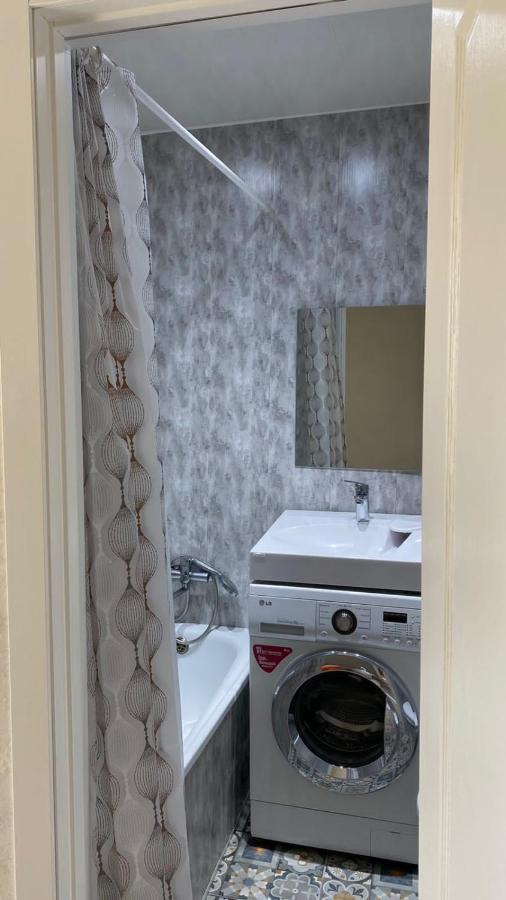 Appartement Daily short term flat à Uralsk Extérieur photo